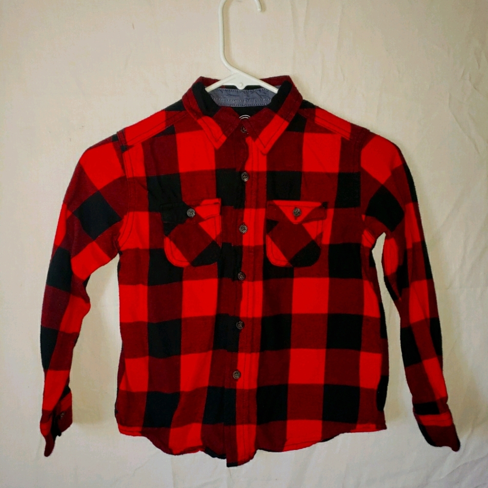 Red flannel long sleeve. Fairly new no stains.